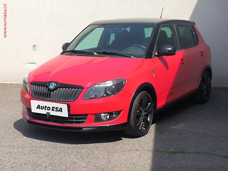 Škoda Fabia (2011) 1.2 TSi, Monte Carlo, +kola - fotka 3 z 17