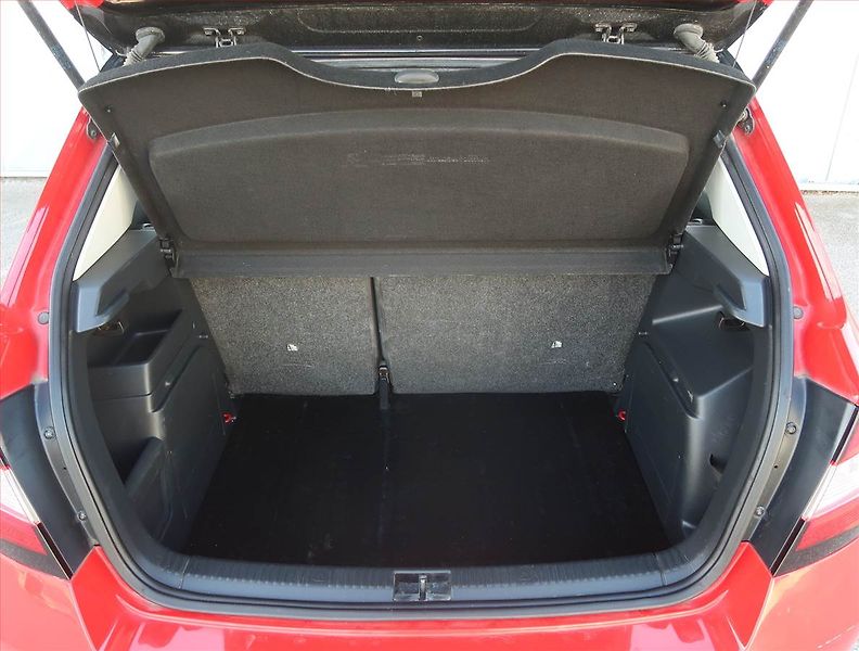Škoda Fabia (2017) Extra 1.2 TSI, Tempomat - fotka 13 z 18