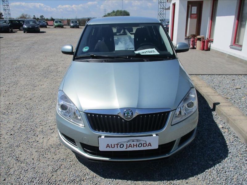 Škoda Fabia 1,2 TSI, klima, serv. kniha, - fotka 2 z 36
