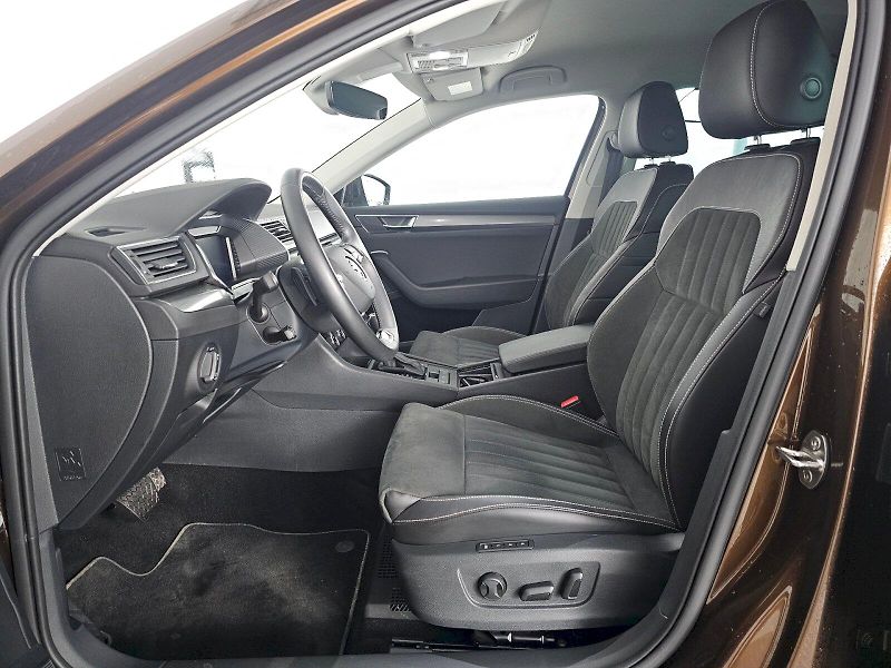 Škoda Superb (2023) 2.0TDi 147kW 4x4 STYLE EXTRA W - fotka 6 z 30