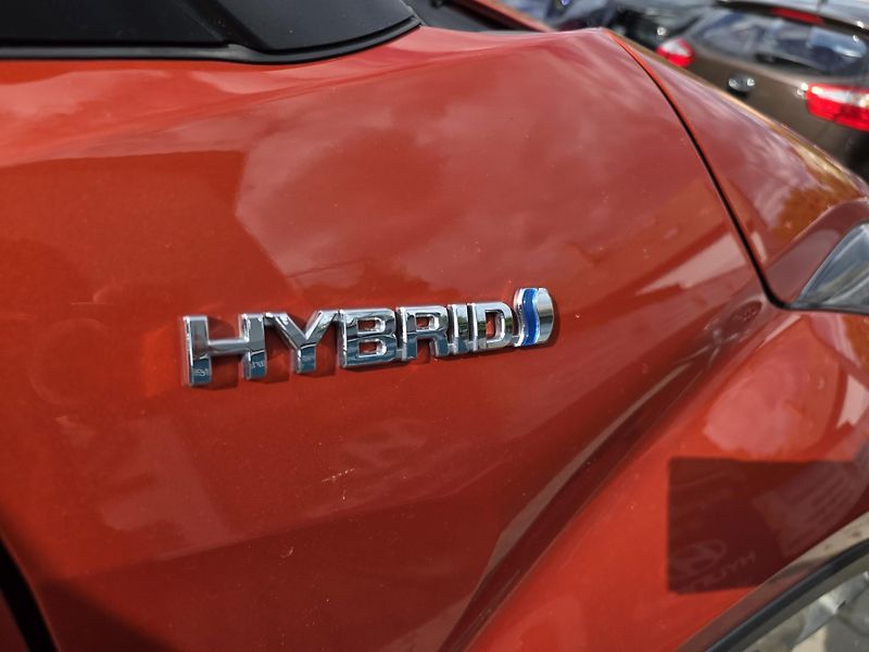 Toyota C-HR 2.0-EXLUSIVE-HYBRID-ZÁRUKA+ - fotka 15 z 15