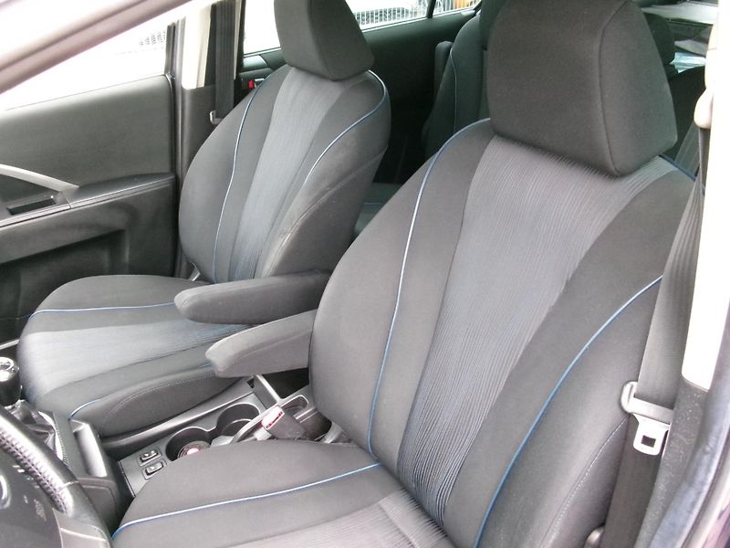 Mazda 5 (2011) 2,0i AC TEMP VÝHŘEV 7míst - fotka 16 z 32