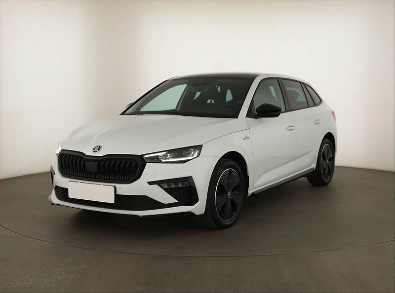 Škoda Scala (2026) 1.0 TSI, MONTE CARLO, DPH - fotka 2 z 15