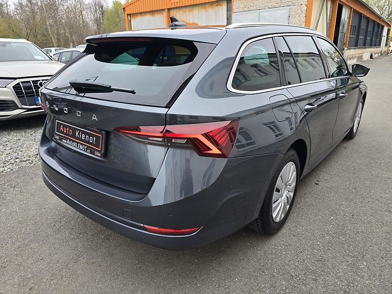 Škoda Octavia 110kW STYLE 1.Maj. ČR - fotka 4 z 42