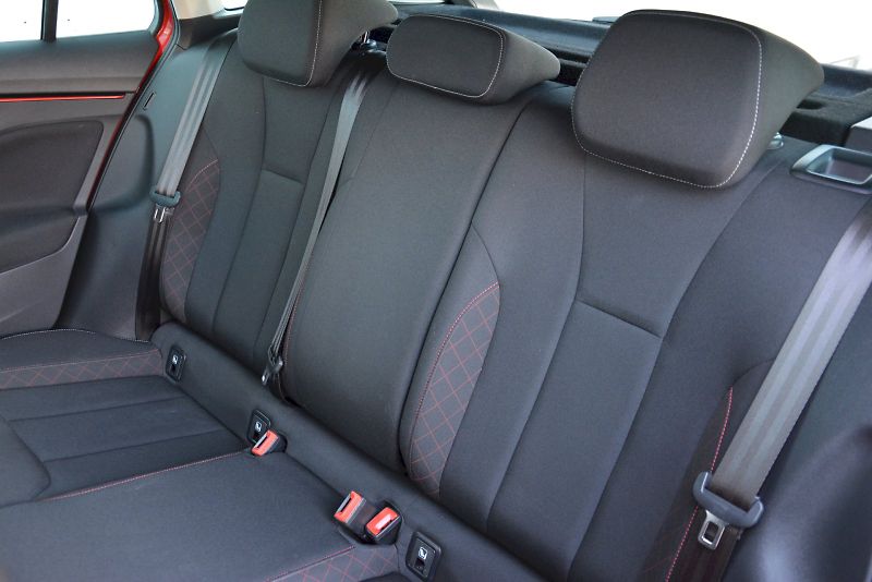 Škoda Scala (2020) 1.0 TSI 85 KW Ambition 125 LET - fotka 10 z 25