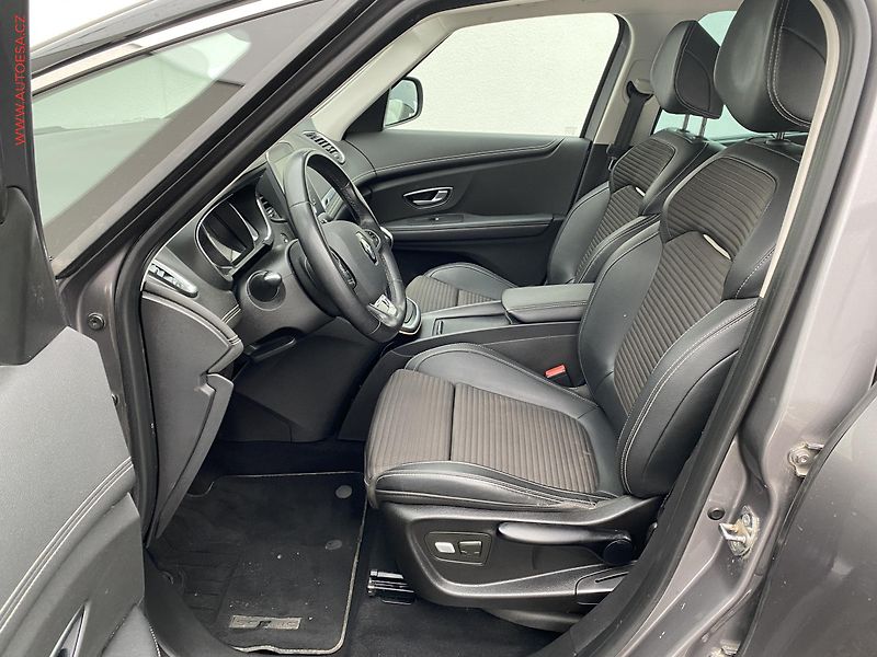 Renault Grand Scénic (2019) 1.3 TCe, ČR, Intense, AT - fotka 9 z 18
