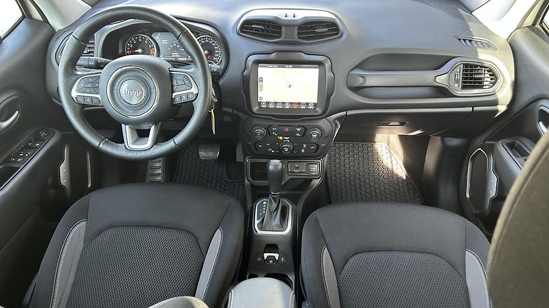 Jeep Renegade 1.5T Limited 130k - fotka 10 z 14