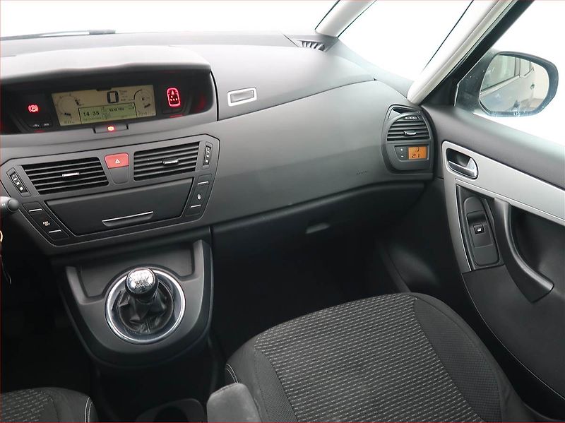 Citroën C4 Picasso (2013) 1.6 HDi, Serv.kniha, nová STK - fotka 8 z 19
