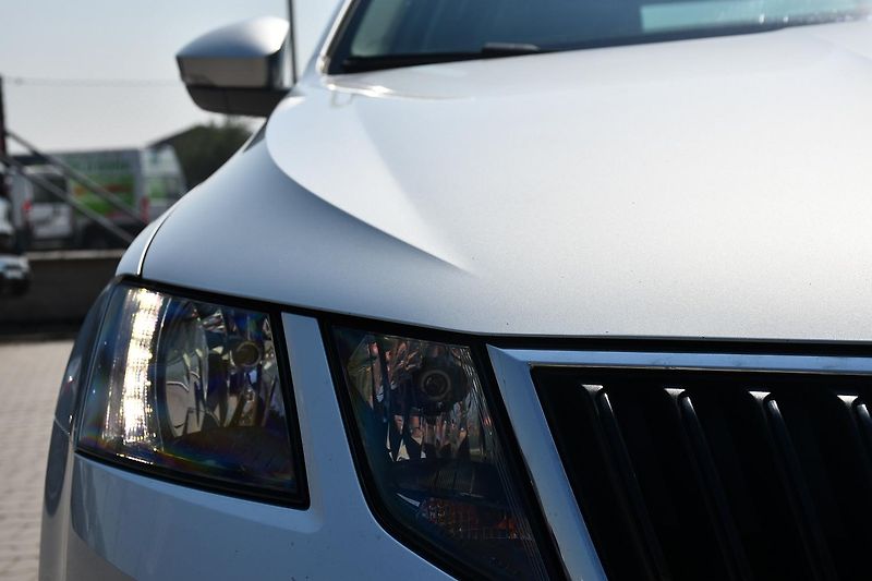 Škoda Octavia 1.5TSi 110kW DSG NAV ACC - fotka 47 z 48