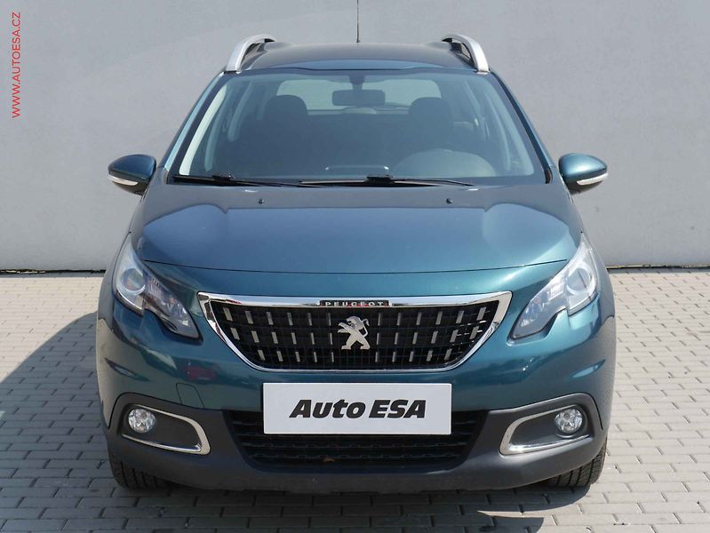 Peugeot 2008 (2019) 1.2i, 1.maj,ČR, autoAC, temp. - fotka 2 z 19