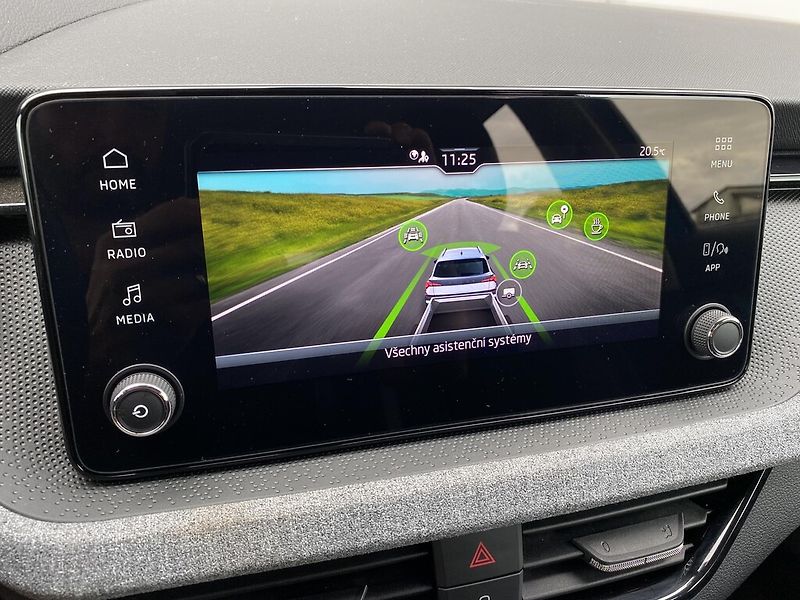 Škoda Kamiq 1,0 TSI 85 kW Selection - fotka 19 z 26