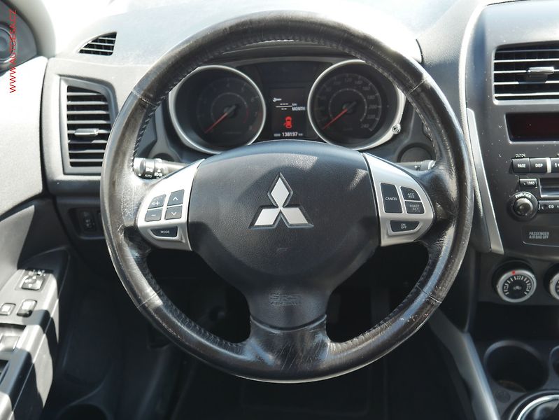 Mitsubishi ASX (2012) 1.6 MiVEC, ČR, AC, tažné - fotka 16 z 18