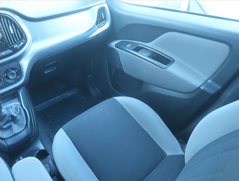 Fiat Dobló (2017) 1.4 i, 5Míst, SR - fotka 8 z 14