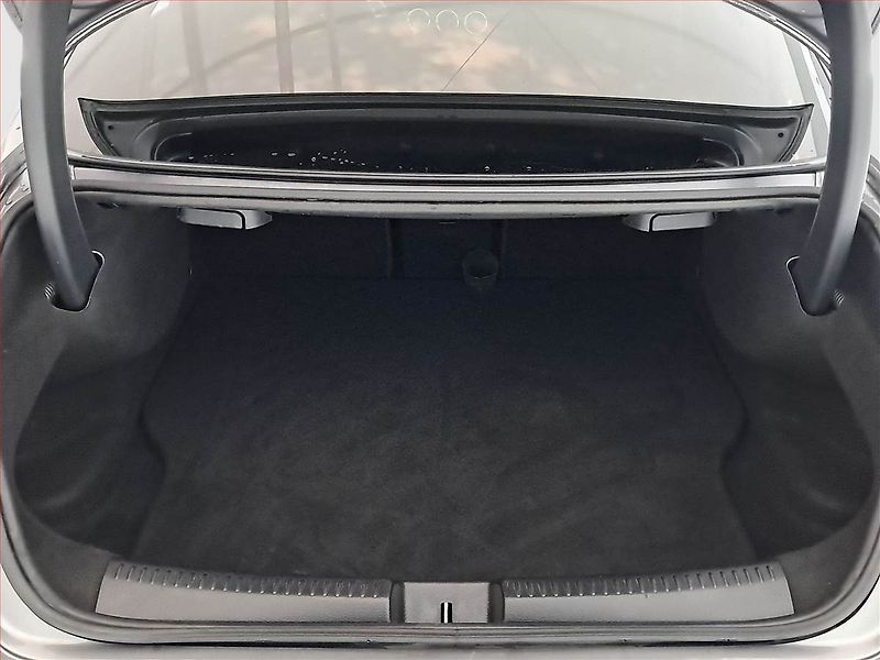 Mercedes-Benz CLA (2020) 250 e - fotka 14 z 24