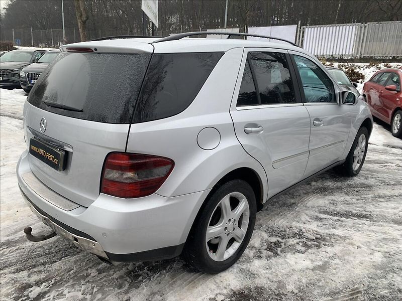 Mercedes-Benz Třídy M 4,0 CDI - fotka 5 z 21