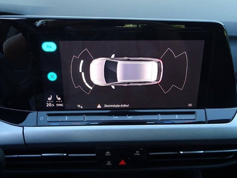 Volkswagen Golf Variant (2022) 1,5TSi/ 96kW Life - fotka 17 z 26