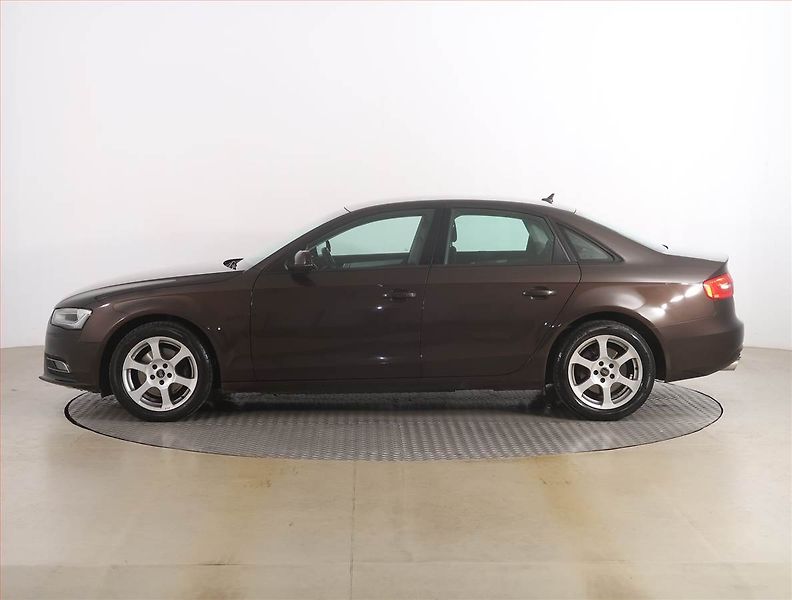Audi A4 (2014) 2.0 TDI, Automat, Xenony - fotka 3 z 19