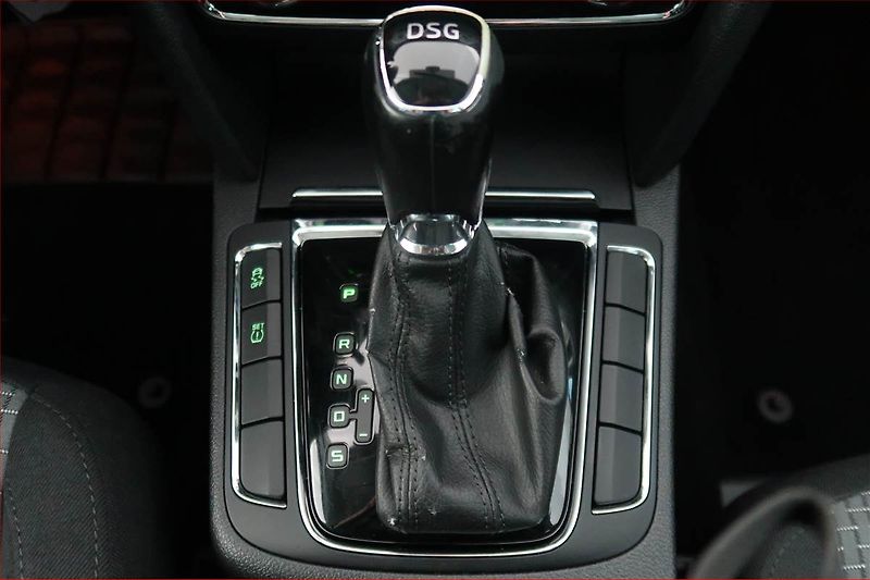 Škoda Superb (2013) Ambition 2.0 TDI, Automat - fotka 13 z 18