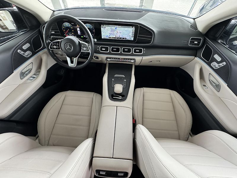 Mercedes-Benz GLE (2022) 300d 4 MATIC AMG  - fotka 9 z 39