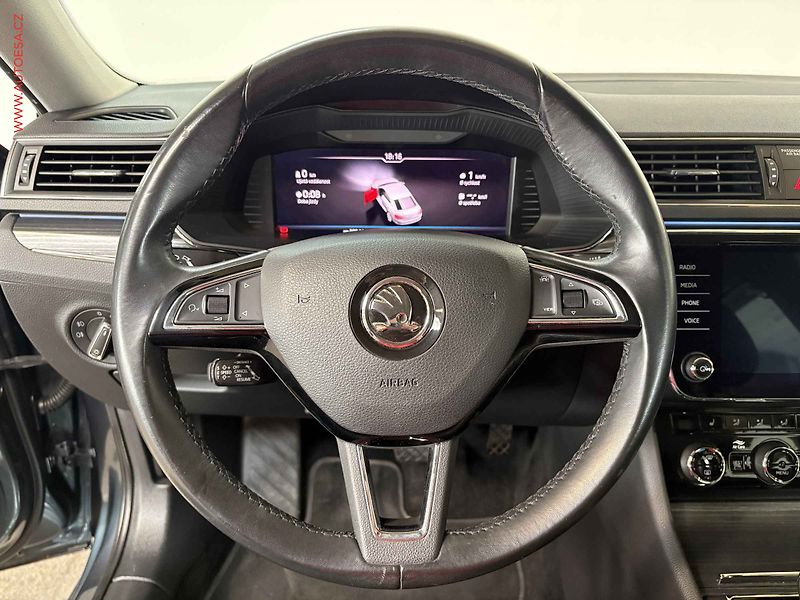 Škoda Superb (2019) 2.0 TSi, DSG, LED, kůže - fotka 17 z 18