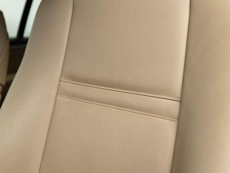 BMW X5 xDrive50i - fotka 21 z 22