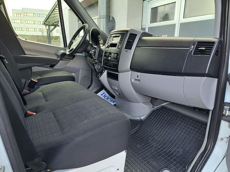 Mercedes-Benz Sprinter (2018) 211 CDI - fotka 18 z 26