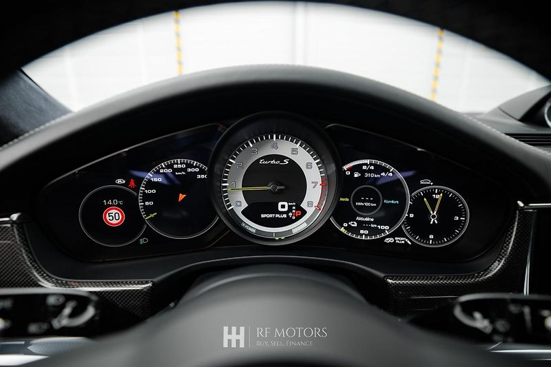 Porsche Panamera (2020) Turbo S E-Hybrid - fotka 44 z 55