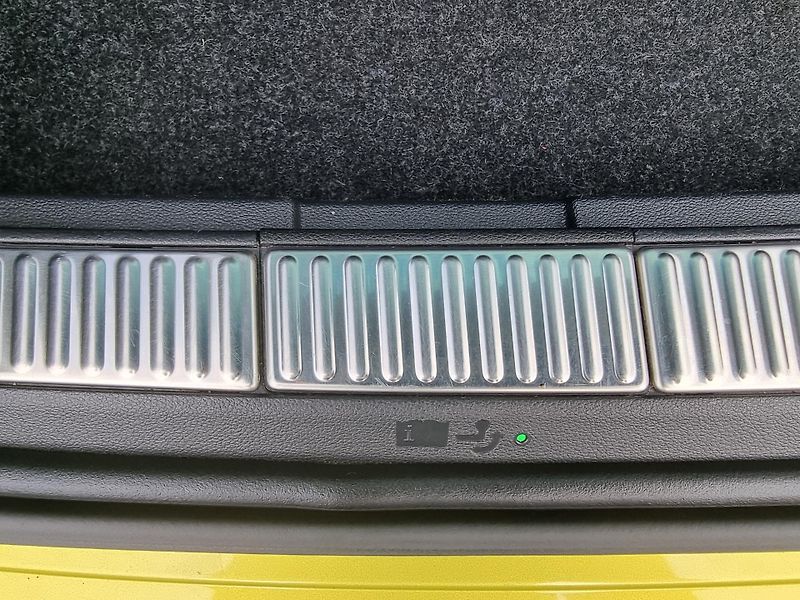 Škoda Superb (2016) 2.0 TDi DSG 4x4 Sportline - fotka 6 z 11
