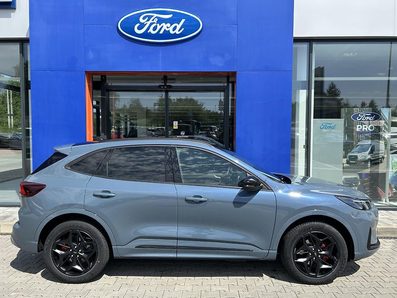 Ford Kuga BLUECRUISE EDITION 178kW - fotka 4 z 38