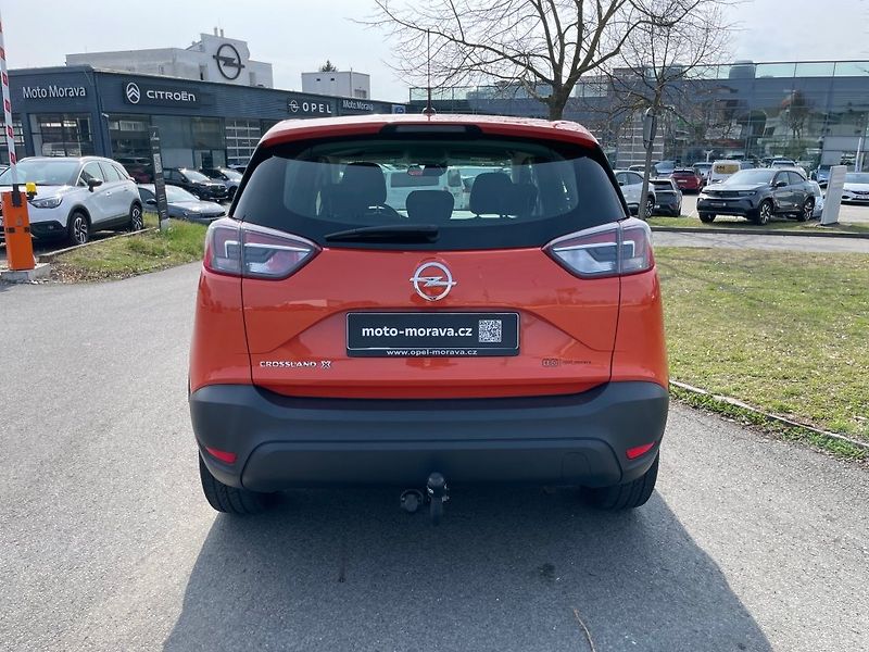 Opel Crossland X Enjoy 1,2 MT5, ČR, 1. maj - fotka 4 z 31