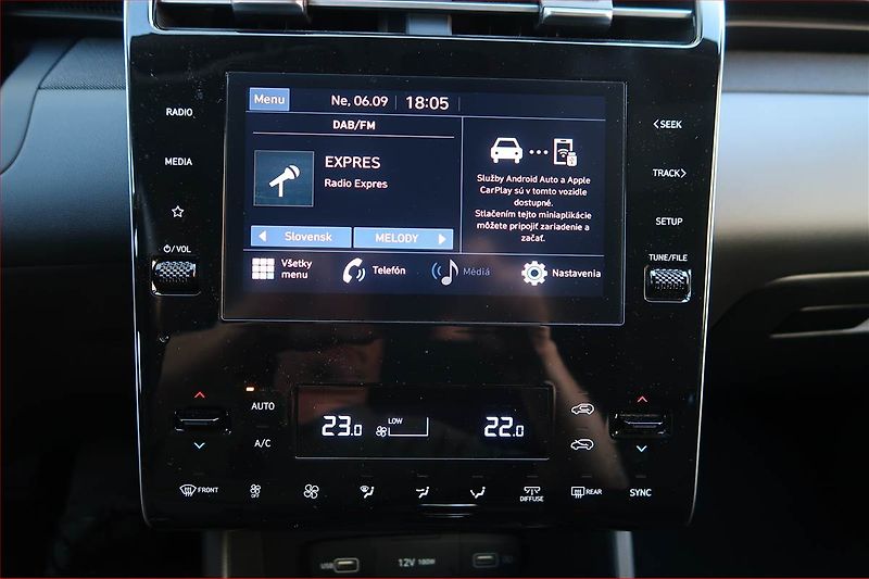 Hyundai Tucson (2021) Family 1.6 T-GDI - fotka 12 z 17