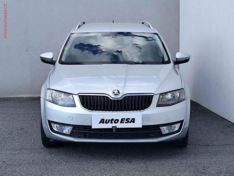 Škoda Octavia (2013) 1.6 TDi, Ambition, TZ - fotka 2 z 24