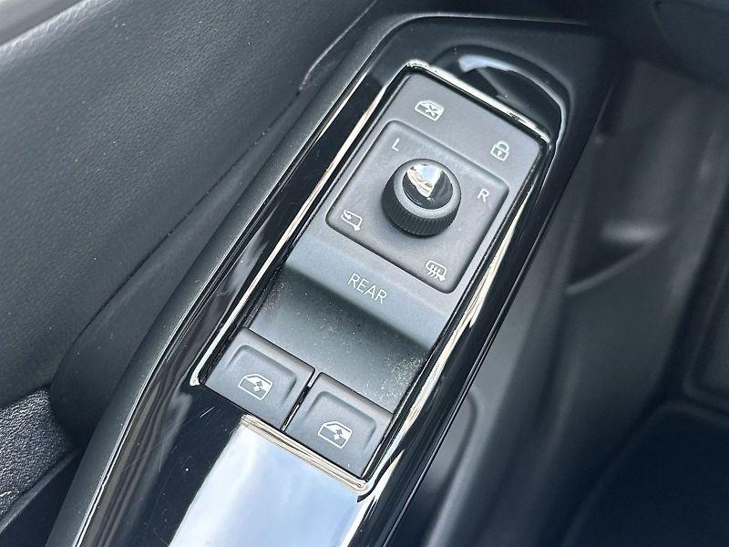 Volkswagen ID.3 (2025) 52 kWh AT Pure Limited - fotka 17 z 30