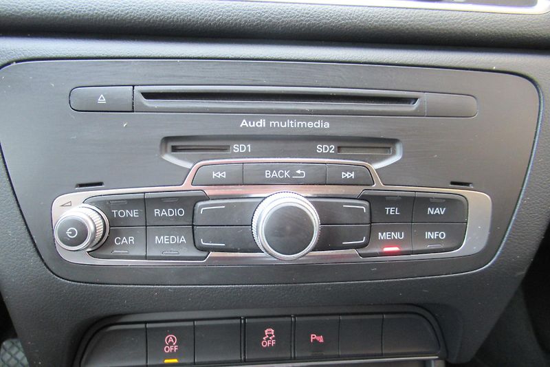 Audi Q3 2.0 TDi QUATTRO AUT. KLIMA  - fotka 13 z 23