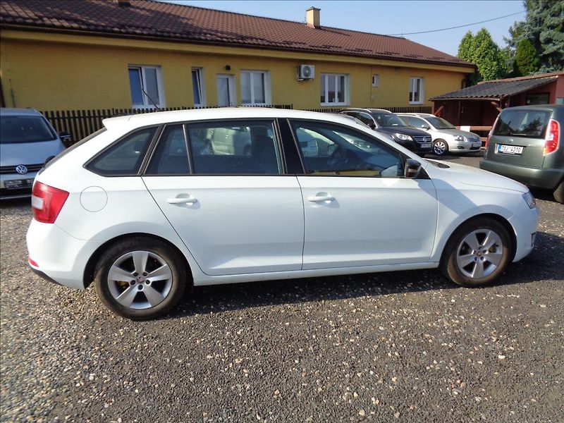 Škoda Rapid 1,2 - fotka 2 z 13