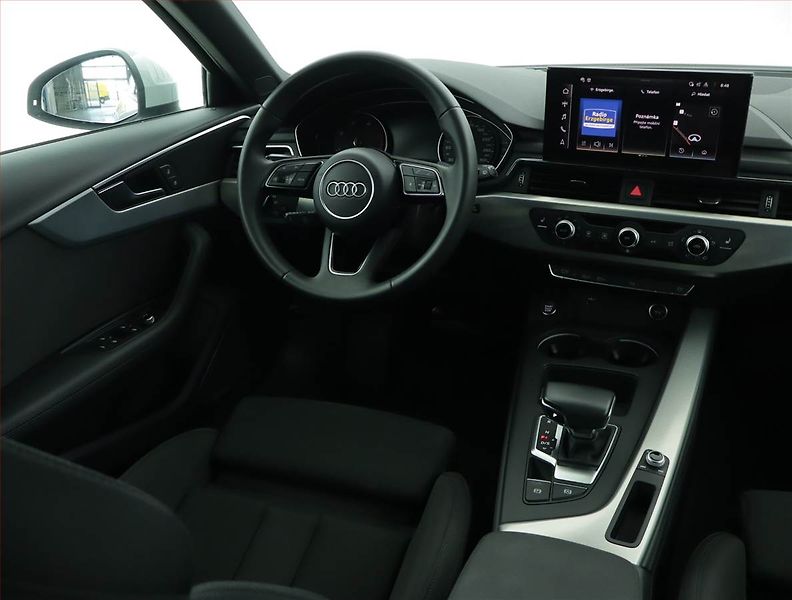 Audi A4 (2024) 2.0 TDI - fotka 7 z 16