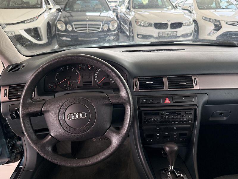 Audi A6 (1998) - fotka 37 z 41