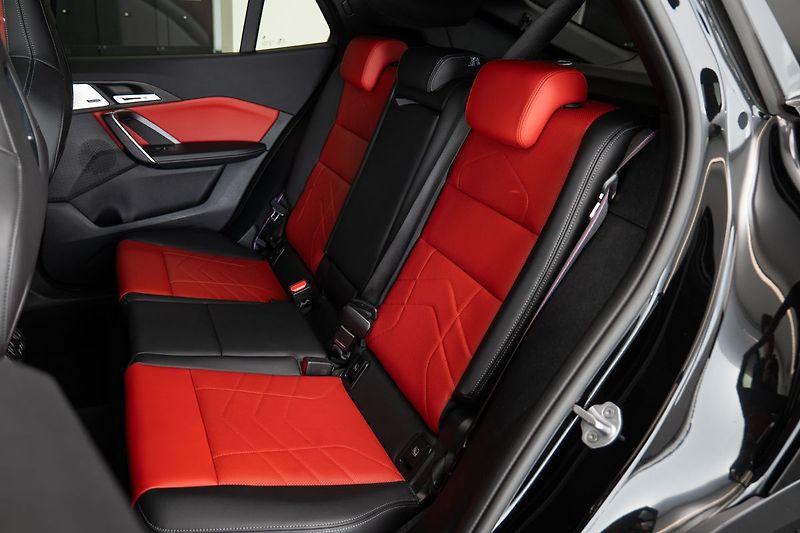 BMW X2 M35i xDrive HarmanKardon/360 - fotka 11 z 24