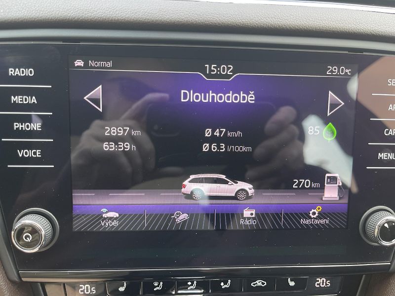 Škoda Octavia 2.0 TDi 135kW SCOUT DSG 4x4 ČR - fotka 44 z 55