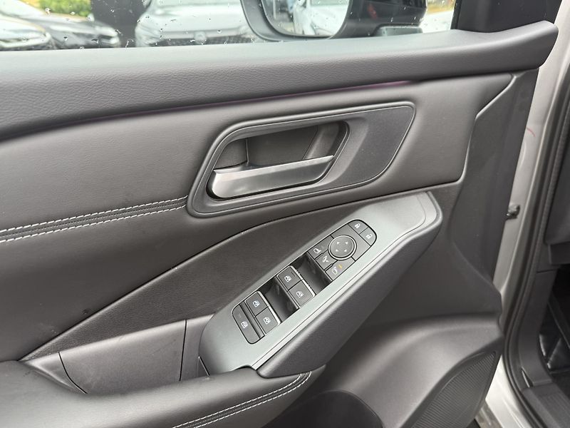 Nissan Qashqai (2026) DIG-T Mild Hybrid N-CONNECTA - fotka 16 z 20