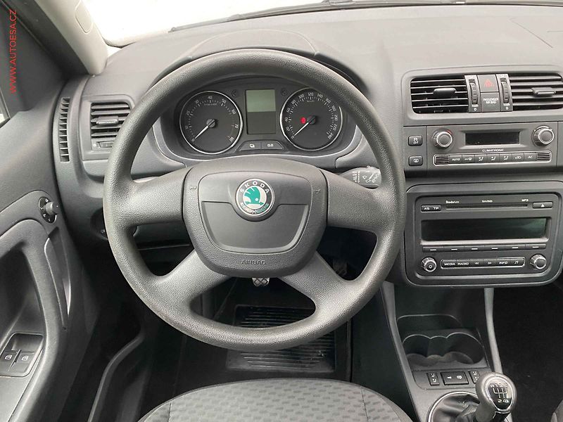 Škoda Roomster (2012) 1.2 TSi, Ambition, výhřev sed - fotka 11 z 15
