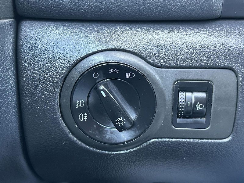Škoda Octavia (2008) Combi 1.9 TDI Tour - fotka 15 z 24