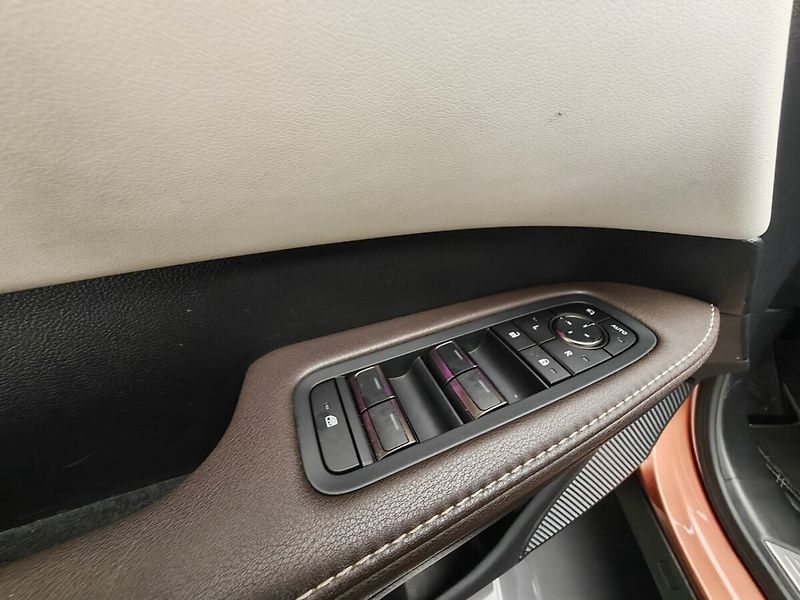 Lexus RX 450h plus RX 450h+ Luxury - fotka 27 z 50