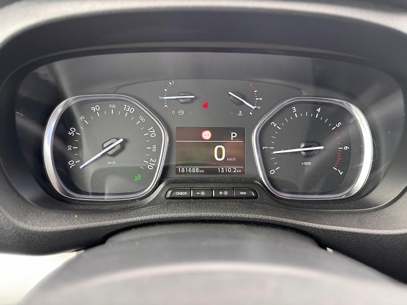 Toyota ProAce Verso 2.0 D-4D L0 Shuttle AT - fotka 14 z 22