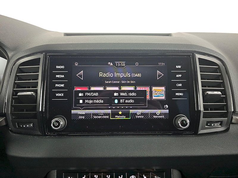 Škoda Karoq (2025) 1.5TSi 110kW SELECTION - fotka 16 z 31