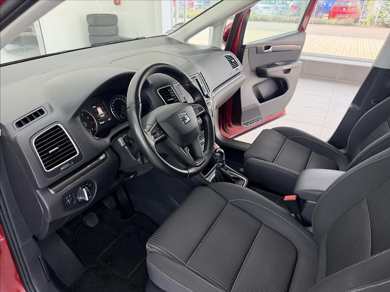 Seat Alhambra 1,4 TSI, 7-míst,Navi,Panorama - fotka 13 z 33