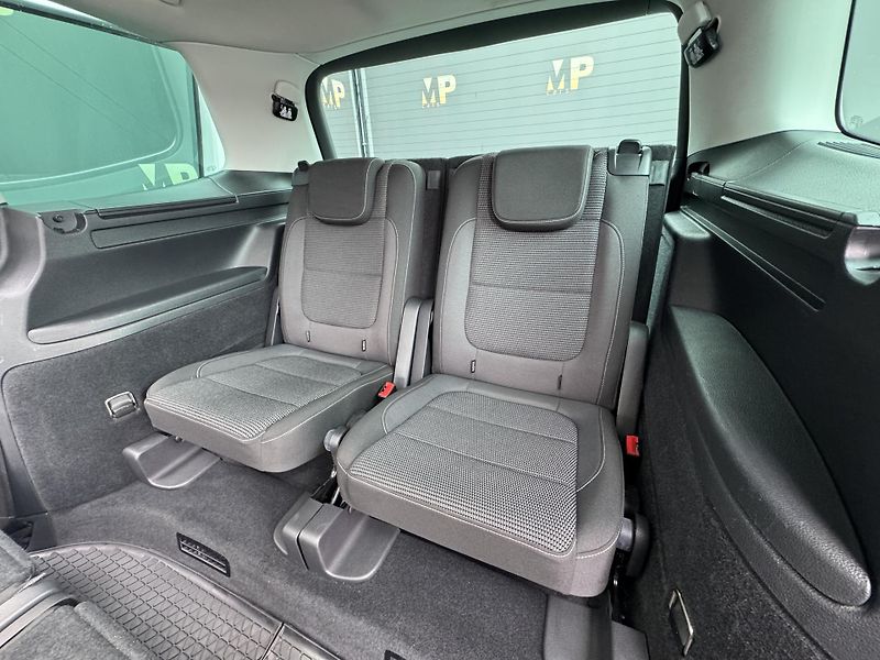 Volkswagen Sharan (2017) 2.0TDi 110kW 4M Highline 7míst - fotka 19 z 52