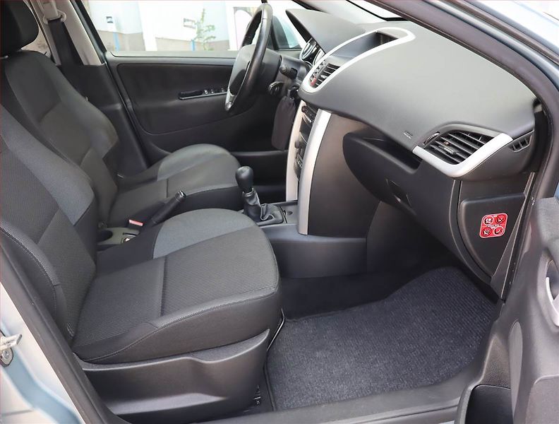 Peugeot 207 (2012) 1.4 HDI, Serv.kniha, Tempomat - fotka 9 z 15