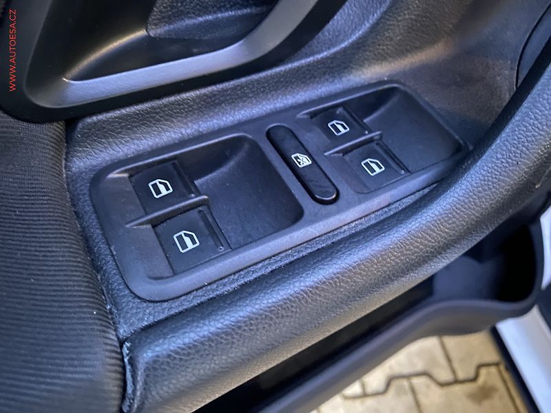 Škoda Fabia (2013) 1.2 TSi, Monte Carlo, navi, - fotka 11 z 18