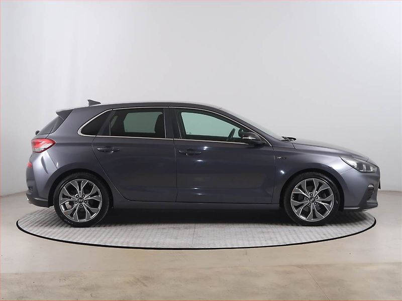 Hyundai i30 (2019) N-Line 1.4 T-GDI, Serv.kniha - fotka 6 z 15